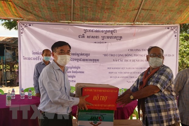 Vietnamese Cambodians provided relief aid amid COVID-19 pandemic